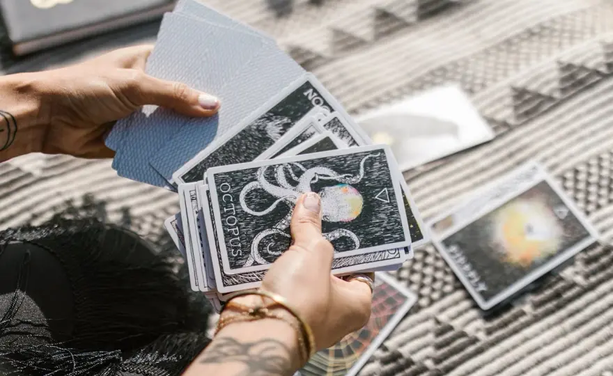 Jak dobrać upominek według znaku zodiaku?