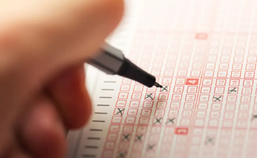 Jasnowidzenie lotto: czy naprawdę można przewidzieć numery?
